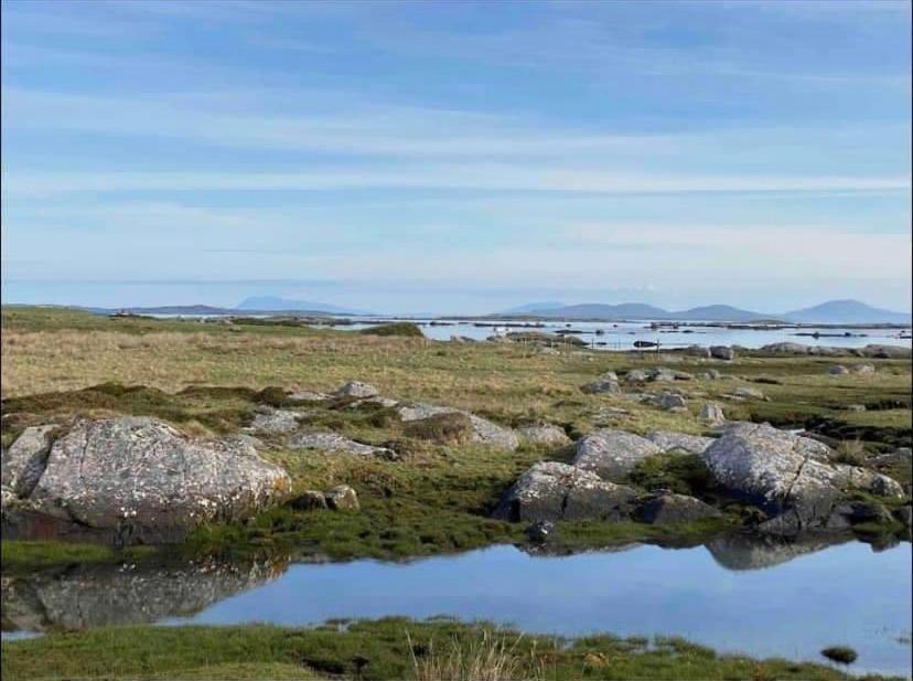 Drop Anchor House, Spacious 3 Bedroom Apartment, Fabulous Sea Views Cleggan Exterior photo